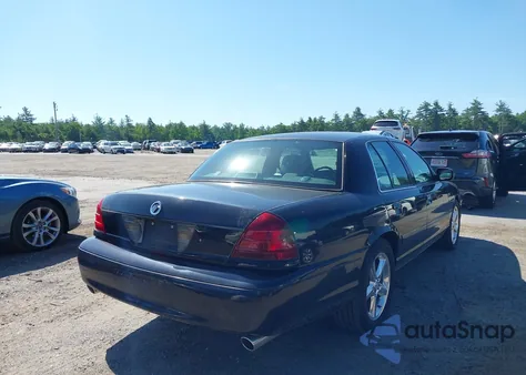 2004 Mercury Marauder z USA, uszkodzony, nr VIN 2MHHM79V44X671663